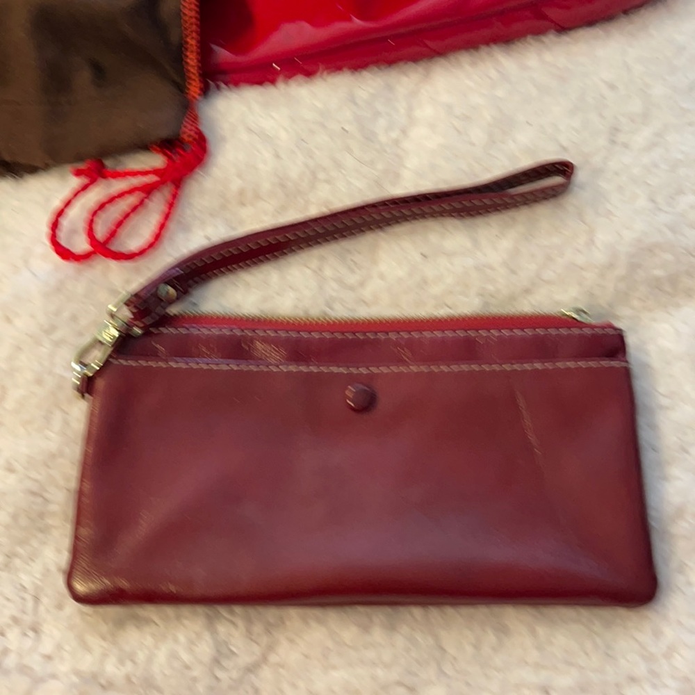 Wristlet dark red